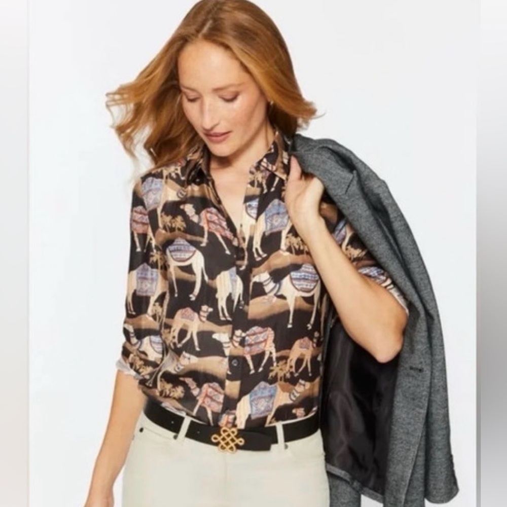 🐪 J.McLaughlin Camel Print Button-Up Shirt (Size L)